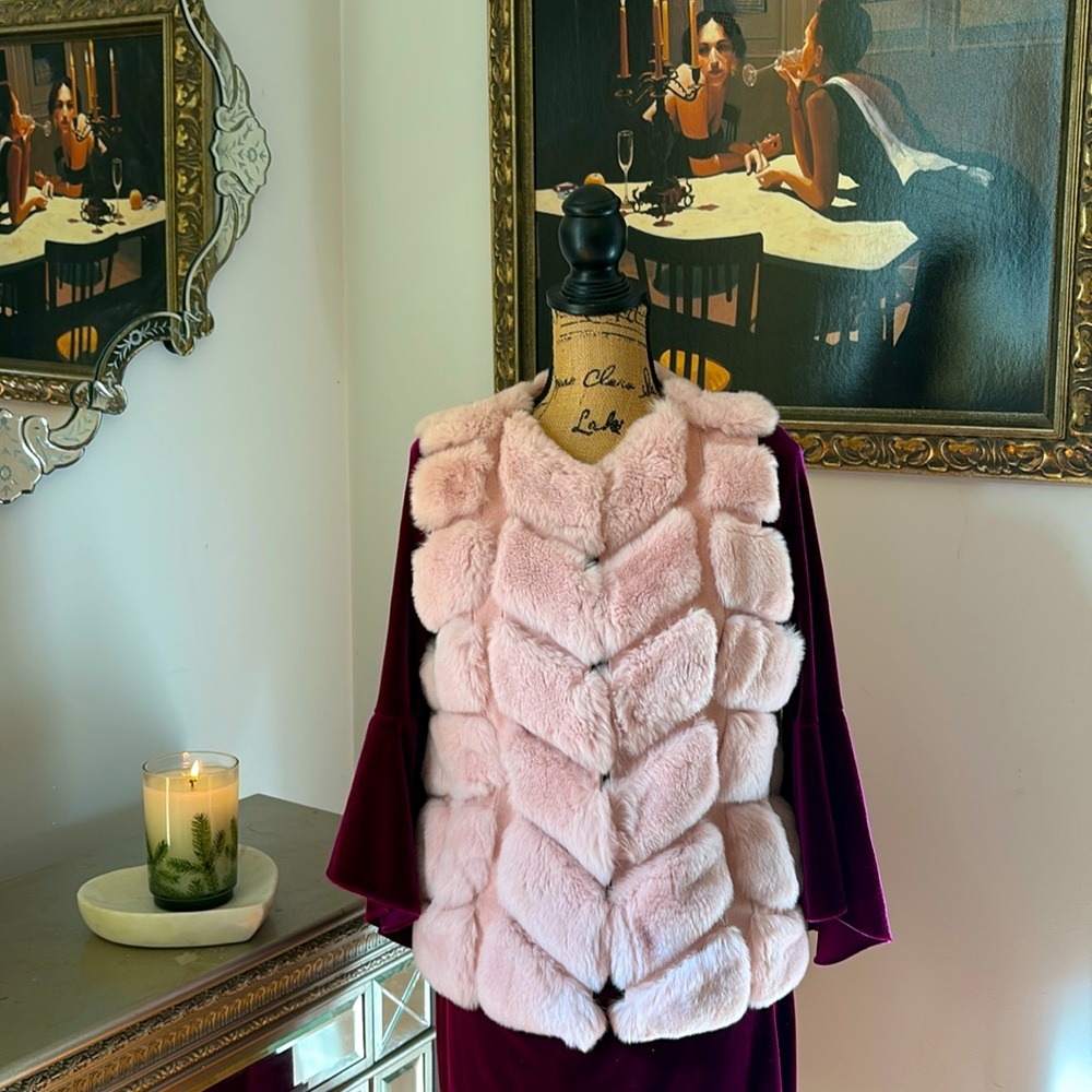 BELLE FARE $525 Rex Rabbit Fur Sheepskin Suede Designer Vest M Pink Designer